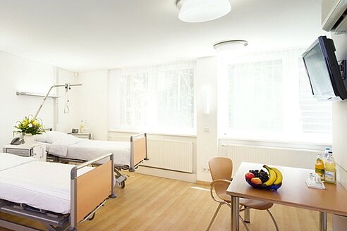 Patientenzimmer ATOS Klinik Stuttgart